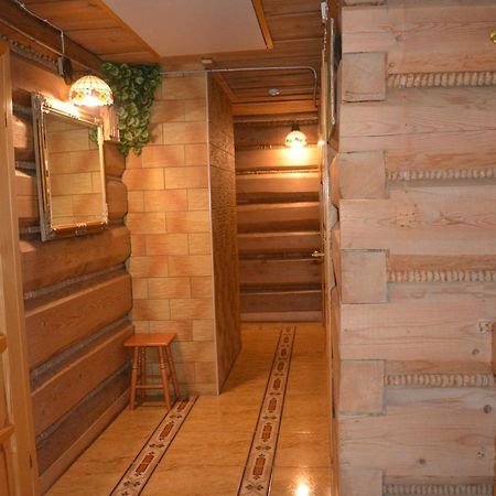 Gorolik U Kwietniow-Centrum Bukowiny- Mozliwosc Wyzywienia ブコビナ・タトシャンスカ エクステリア 写真